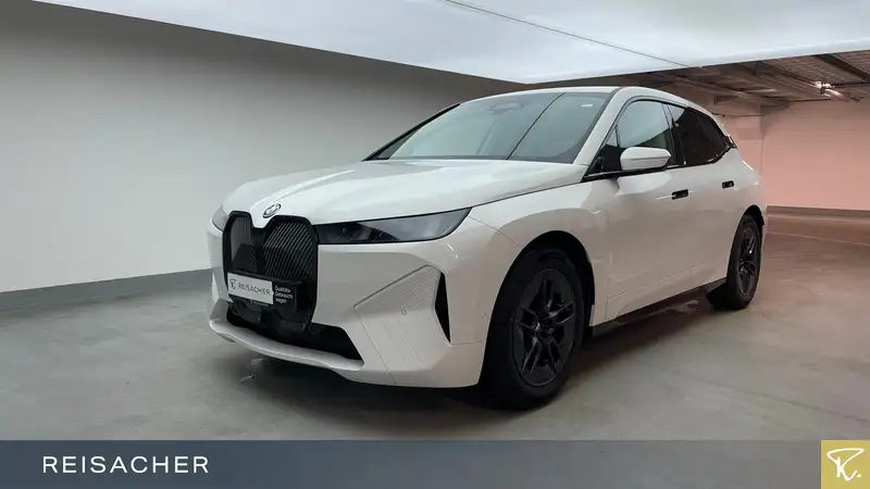 BMW iX 2025