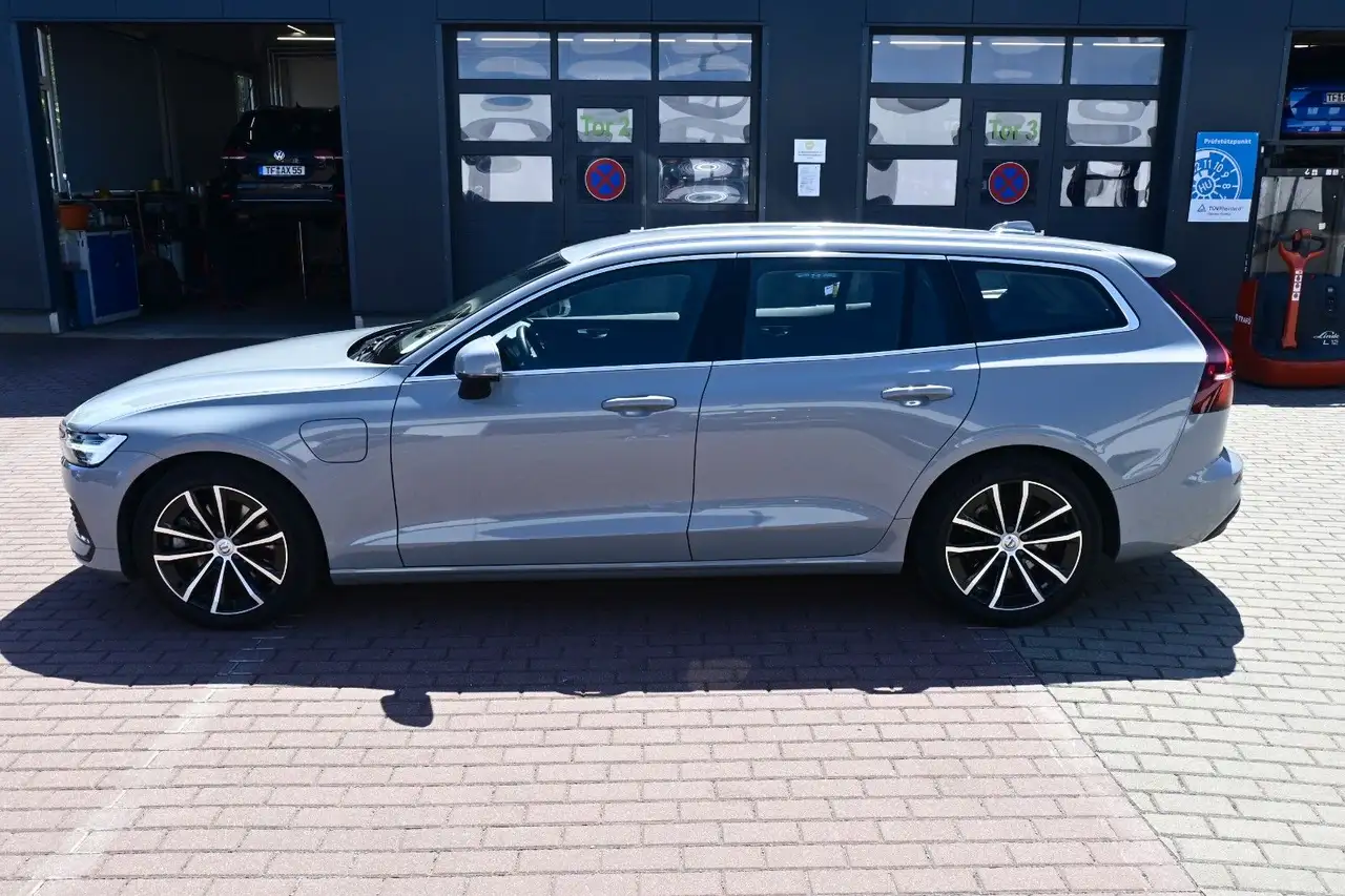 Volvo V60 2024