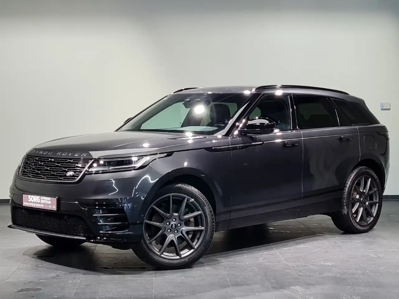Land Rover Range Rover Velar 2025