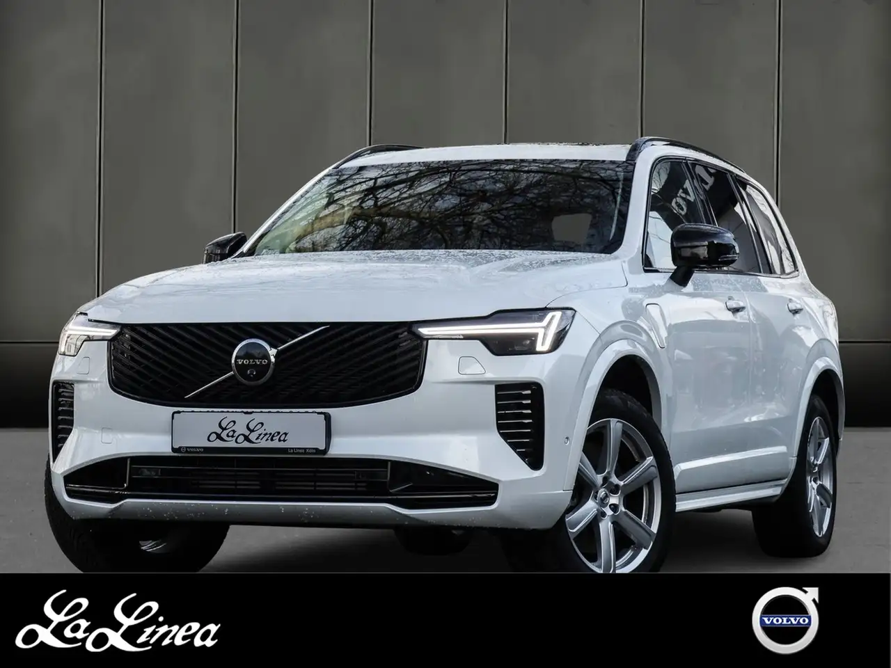 Volvo XC90 2025