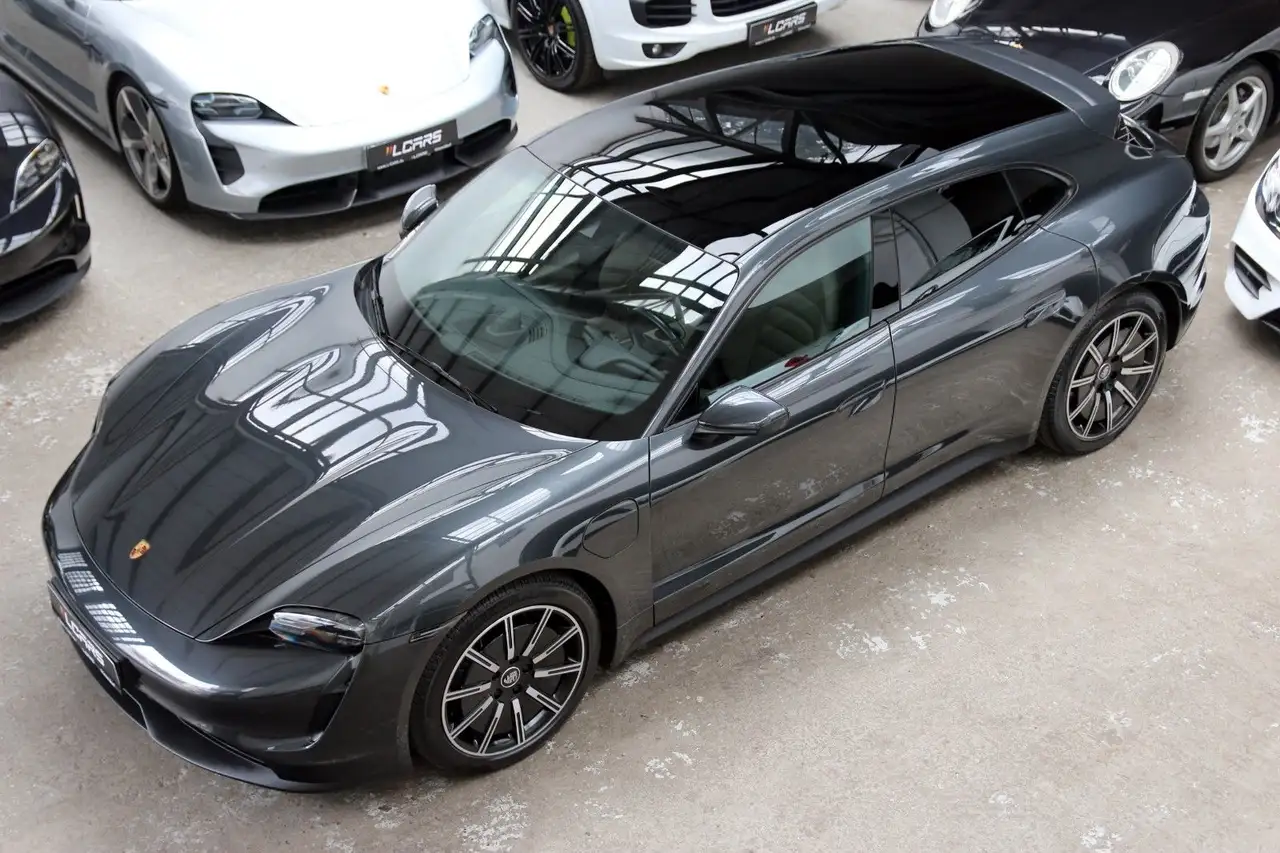 Porsche Taycan 2023