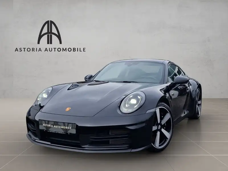 Porsche 911 2025