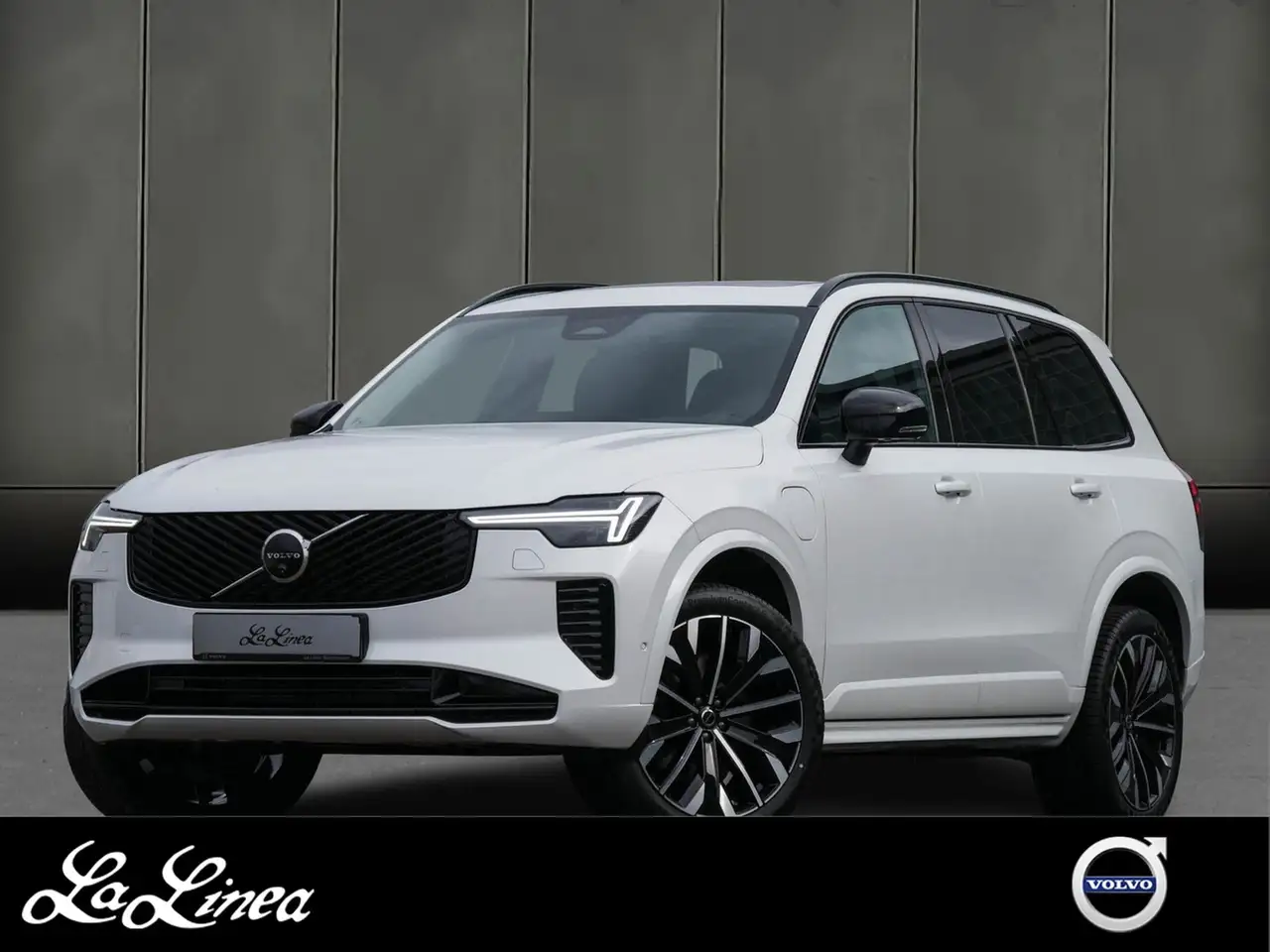 Volvo XC90 2025