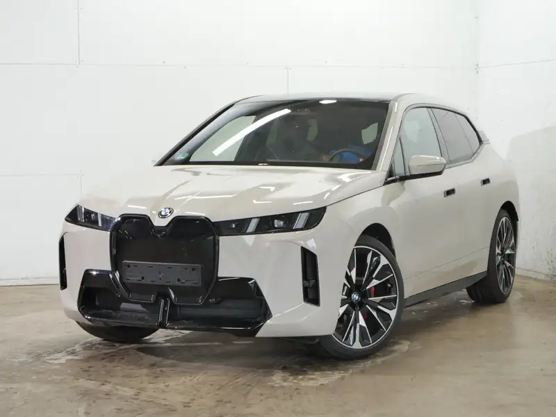 BMW iX 2025