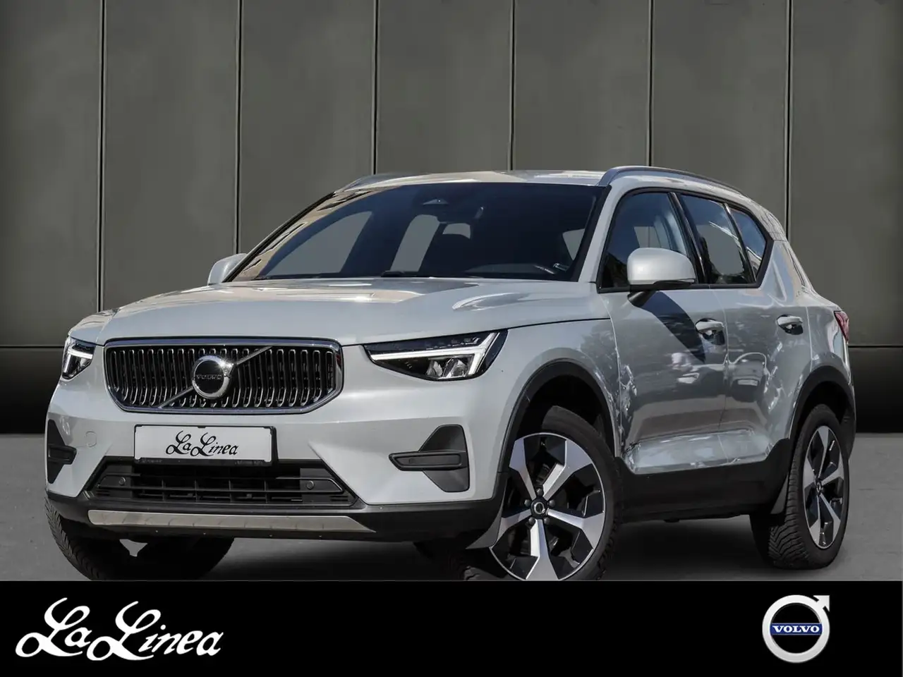 Volvo XC40 2024