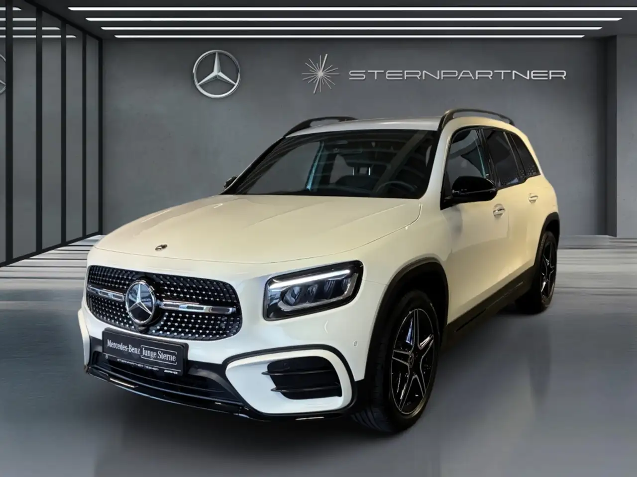Mercedes-Benz GLB 2024