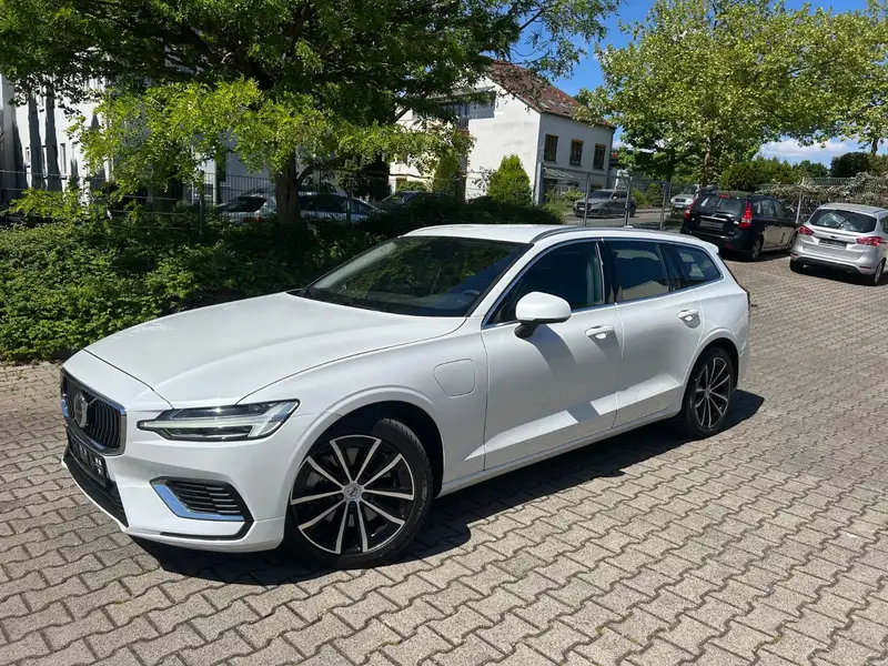 Volvo V60 2024