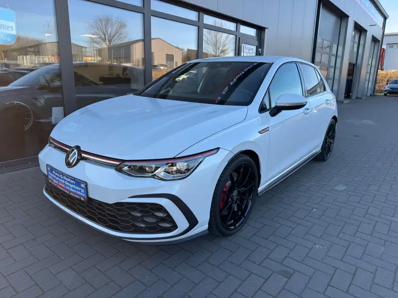 VW Golf 2022