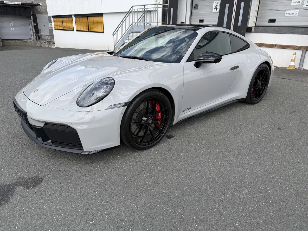 Porsche 911 2025