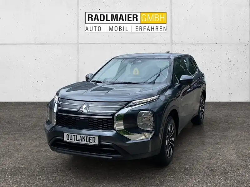 Mitsubishi Outlander 2025