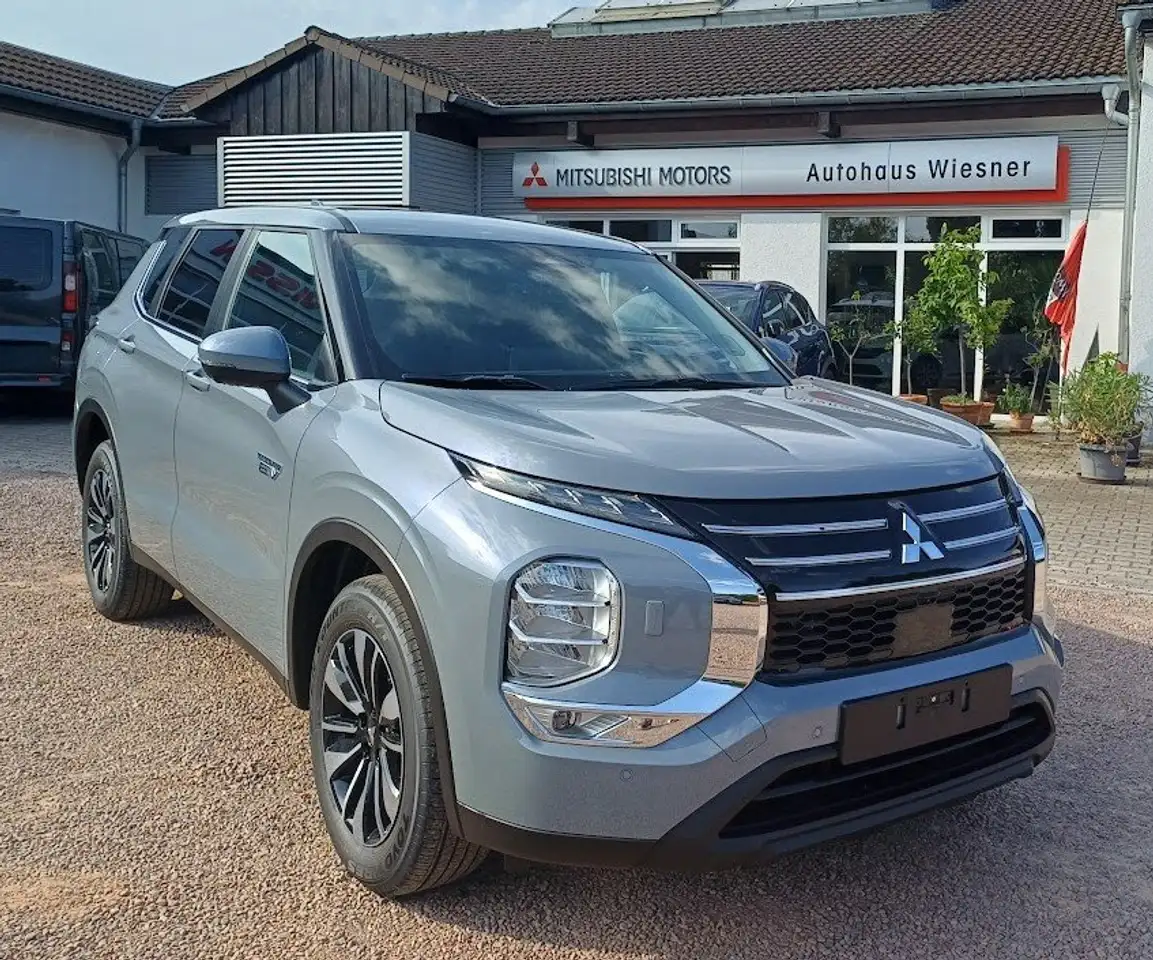 Mitsubishi Outlander 2026