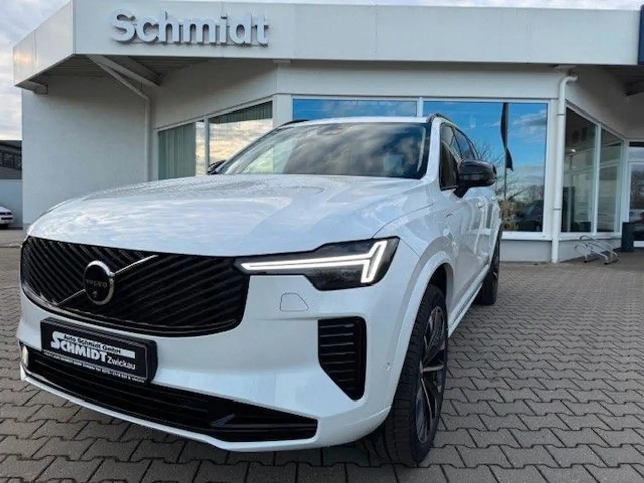 Volvo XC90 2025