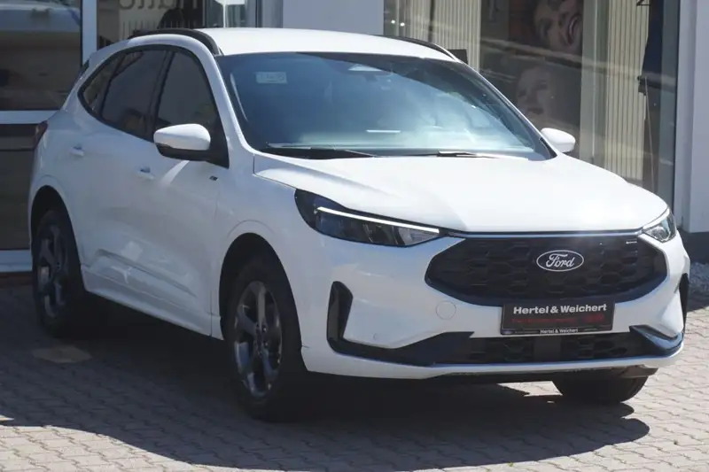 Ford Kuga 2025