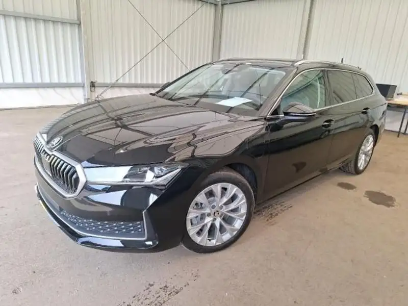 Skoda Superb 2025
