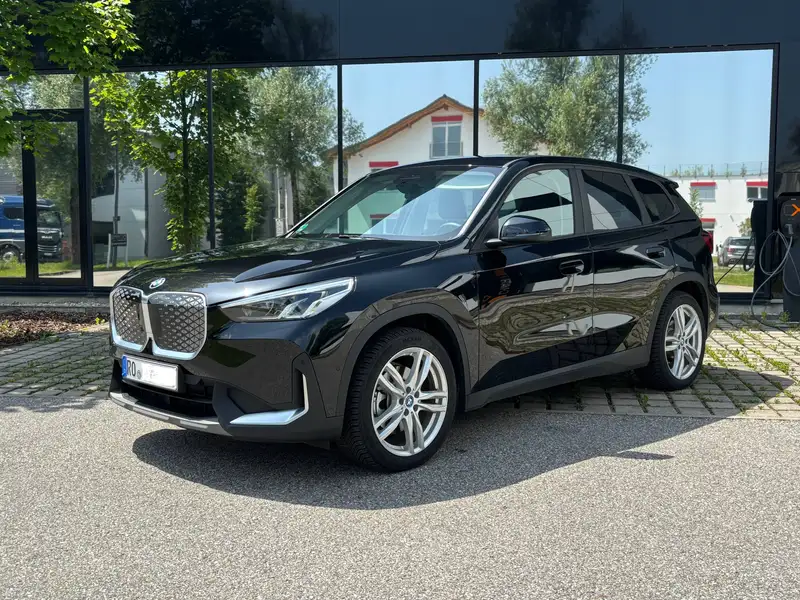 BMW iX1 2023