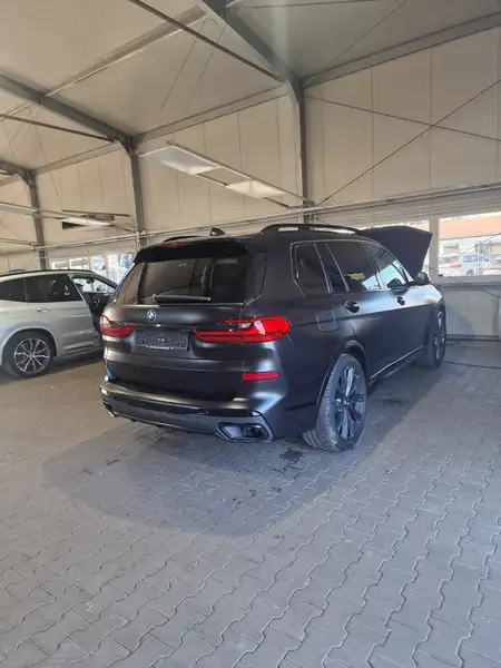 BMW X7 2022