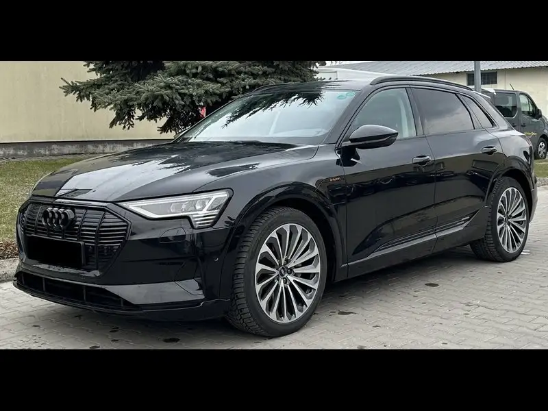 Audi e-tron 2023