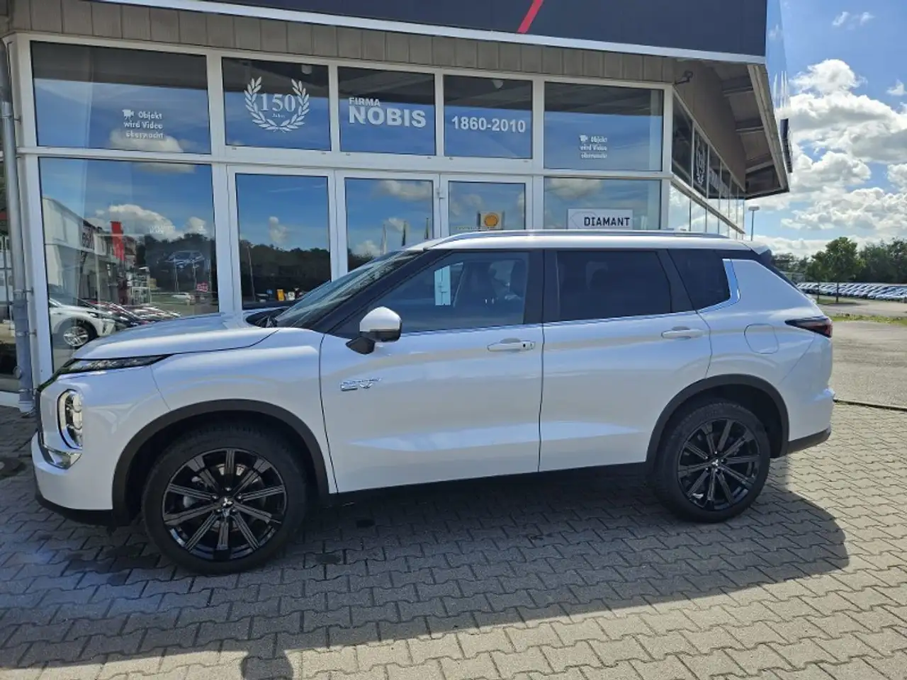 Mitsubishi Outlander 2025