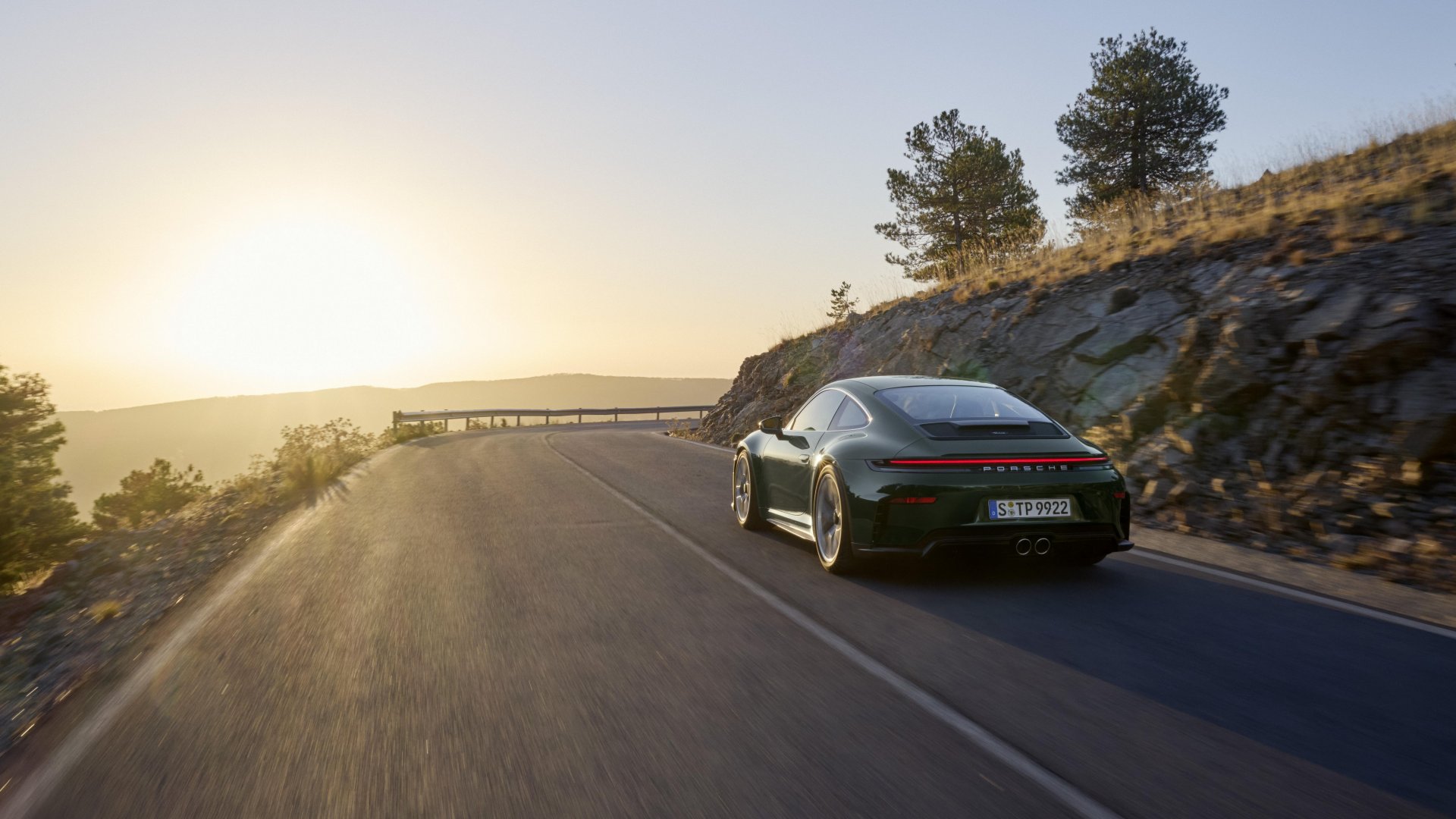 Porsche 911 GT3 RS (992.2) als Erlkönig: Veränderungen am Heck und mögliche Auswirkungen